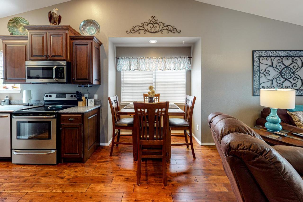 Woodpecker Watchtower Apartment Branson Exterior photo