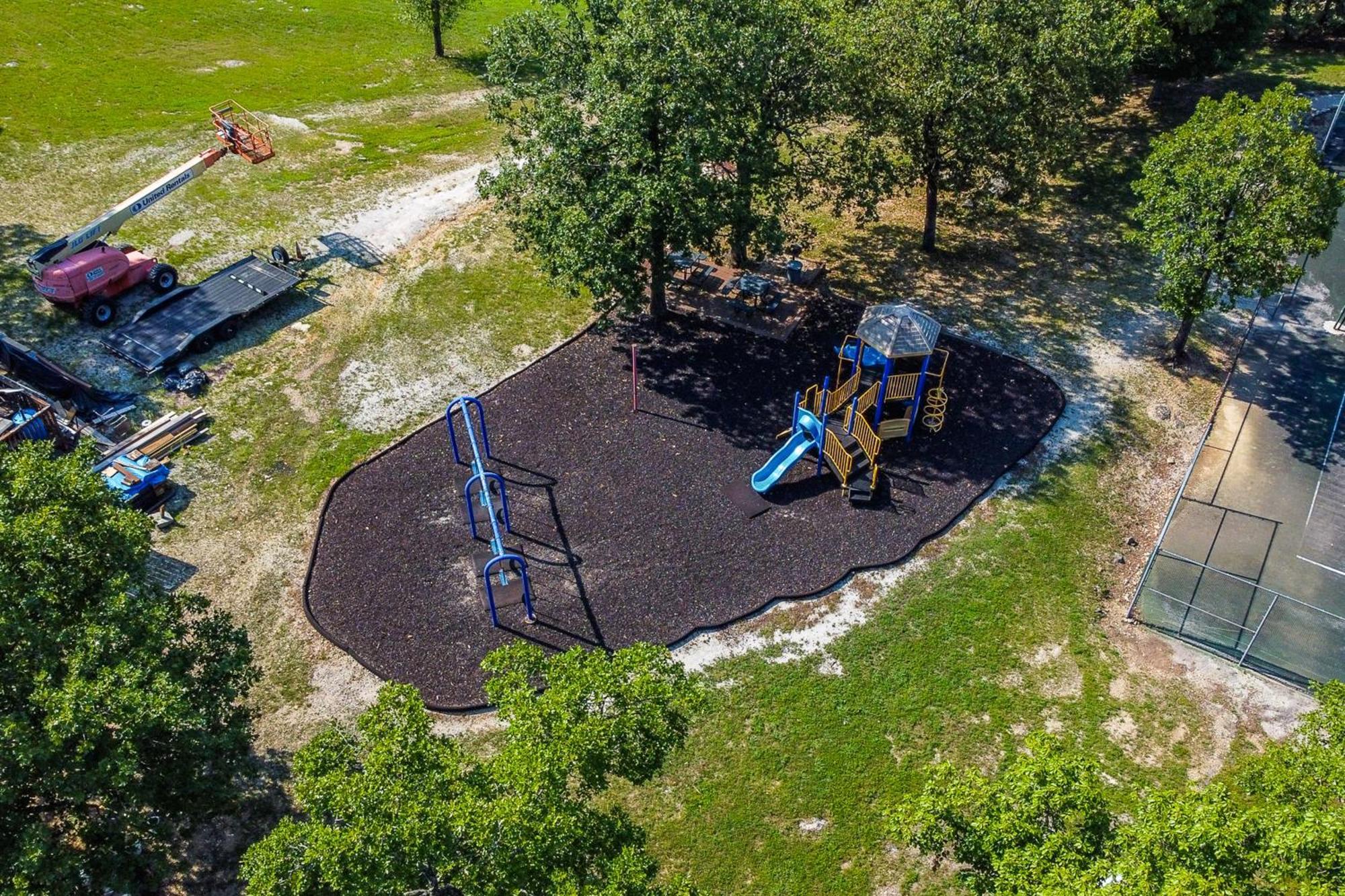 Woodpecker Watchtower Apartment Branson Exterior photo